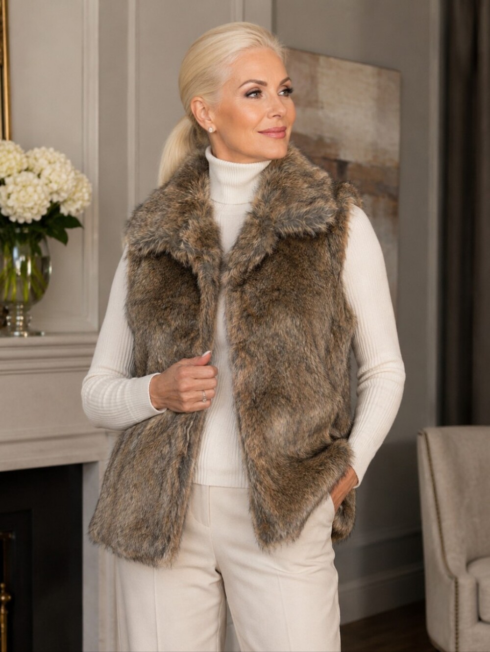 Kial Brown Fur vest  Warm chic faux fur satin lined Old Money Quiet Luxury sz M